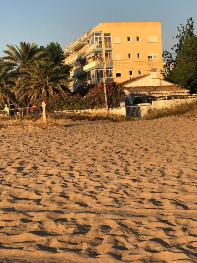 Primera Linea De Playa A 1Km Del Puerto De Dénia Buitenkant foto